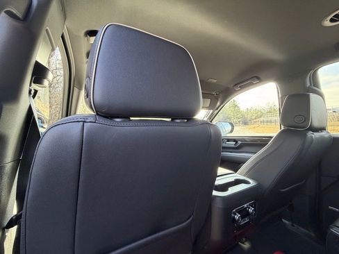 New 2026 GMC Yukon Elevation image 24