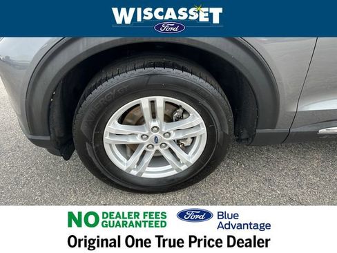 Certified 2023 Ford Explorer XLT w/ Equipment Group 202A image 28