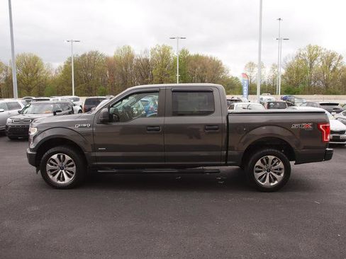 Used 2017 Ford F150 XL w/ Equipment Group 101A Mid AWD/4WD image 3