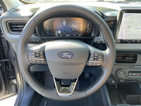 New 2025 Ford Maverick Lariat w/ Black Appearance Package image 16