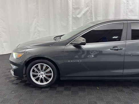 Used 2017 Chevrolet Malibu LT w/ Driver Confidence Package image 4
