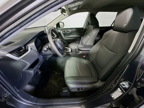 Used 2024 Toyota RAV4 XLE image 12