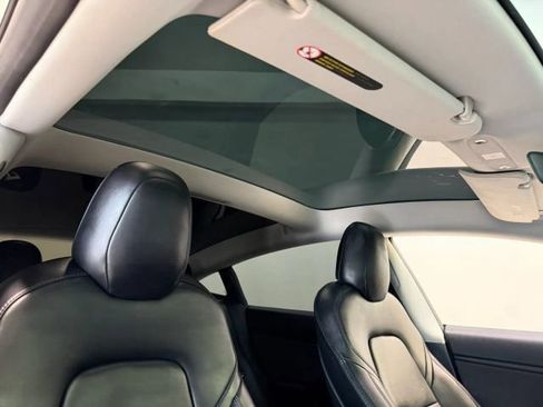 Used 2018 Tesla Model 3 Long Range image 23