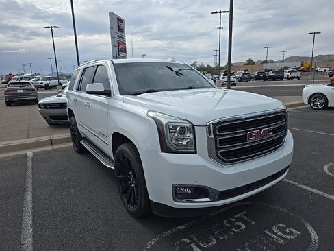 Used 2018 GMC Yukon Denali image 3