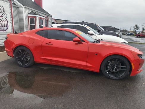 Used 2020 Chevrolet Camaro LT w/ RS Package image 4