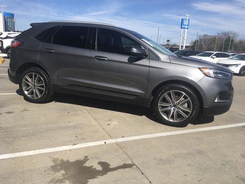 Used 2024 Ford Edge Titanium w/ Equipment Group 301A AWD/4WD image 6