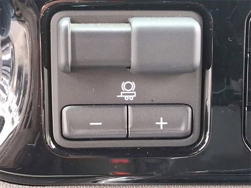 Used 2025 Chevrolet Silverado 2500 LTZ w/ LTZ Plus Package image 24