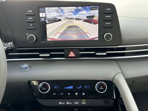 New 2026 Hyundai Elantra Blue image 4