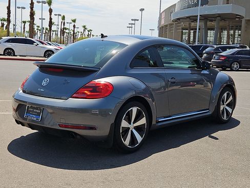 Used 2014 Volkswagen Beetle R-Line FWD image 5