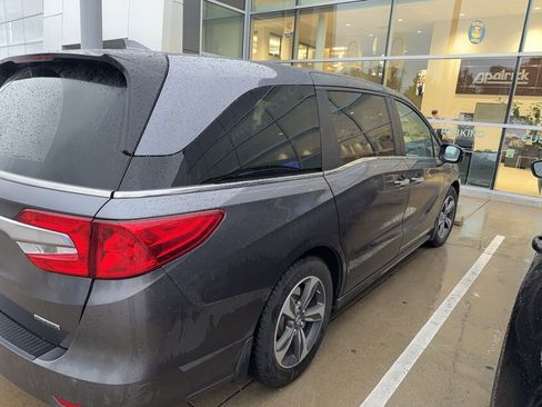 Used 2019 Honda Odyssey Touring image 12