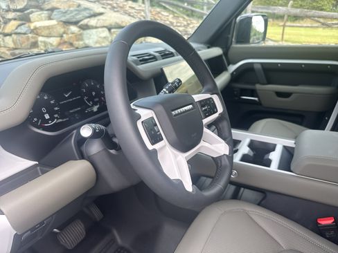 Used 2026 Land Rover Defender 110 S AWD/4WD image 8