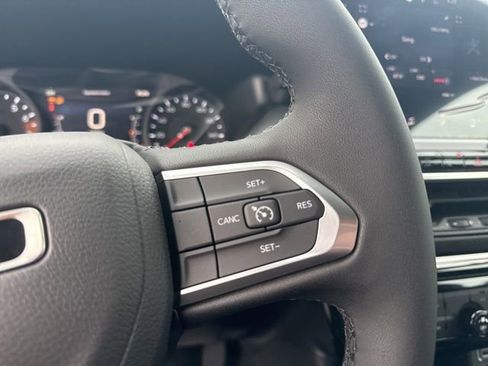 New 2026 Jeep Compass Latitude image 23