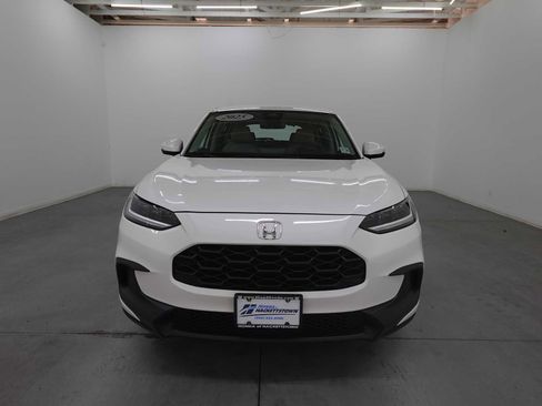 Used 2025 Honda HR-V LX image 2