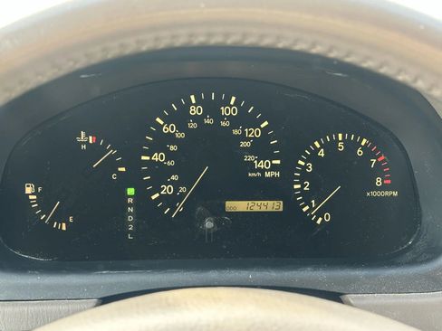 Used 2001 Lexus RX 300 image 4