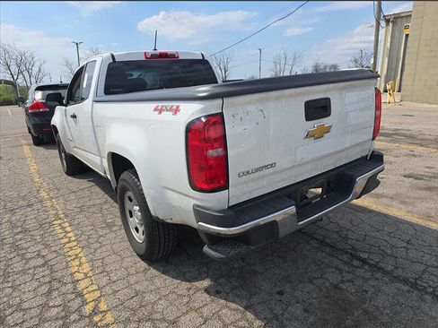 Used 2018 Chevrolet Colorado W/T w/ WT Convenience Package AWD/4WD image 2