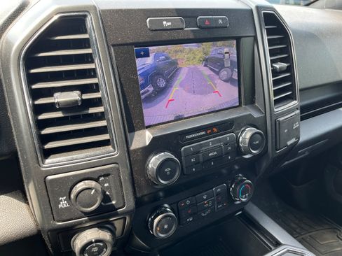 Used 2019 Ford F150 XLT w/ Equipment Group 302A Luxury AWD/4WD image 19