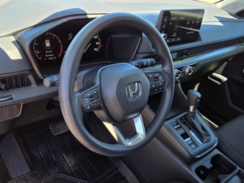 Used 2026 Honda CR-V EX image 9