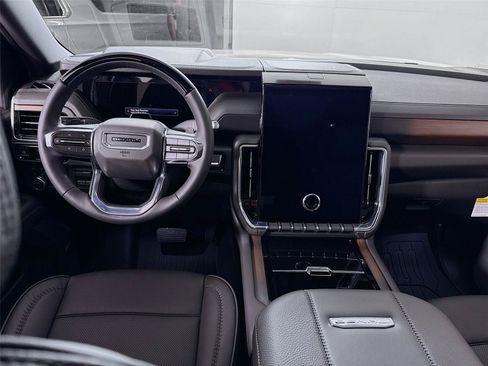 New 2026 GMC Yukon XL Denali w/ Denali Reserve Package AWD/4WD image 2