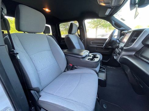 Used 2024 RAM 2500 Big Horn image 32