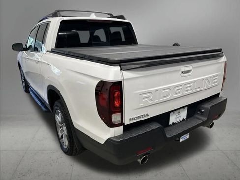 Certified 2025 Honda Ridgeline RTL image 4