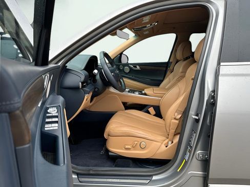 Used 2023 Genesis GV80 2.5T w/ Advanced Package image 17