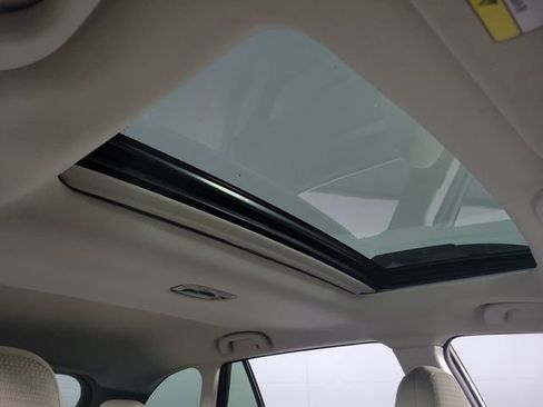 Used 2022 Subaru Outback Premium image 19