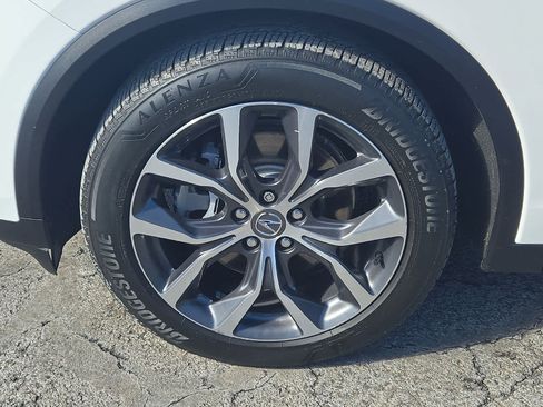 Used 2023 Acura MDX SH-AWD w/ Technology Package image 9