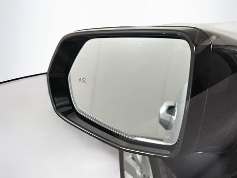 Used 2024 Honda Prologue EX image 16