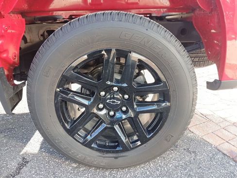 Used 2023 Chevrolet Silverado 1500 Custom image 31