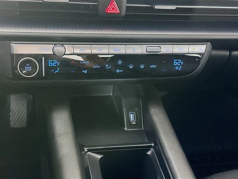Used 2024 Hyundai Ioniq 6 SE RWD image 23
