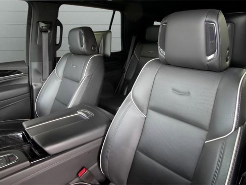 Used 2021 Cadillac Escalade Sport image 15