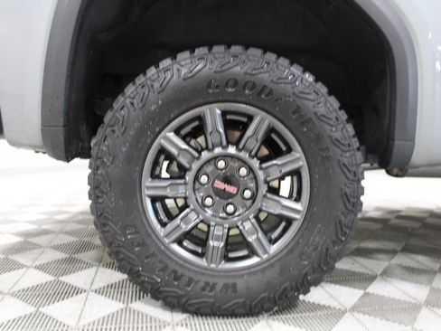 Used 2025 GMC Sierra 1500 AT4X AWD/4WD image 49