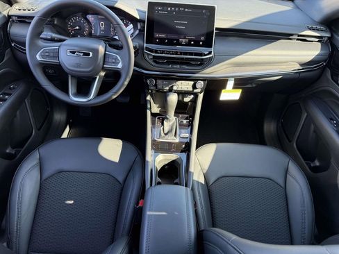 New 2026 Jeep Compass Latitude AWD/4WD image 24