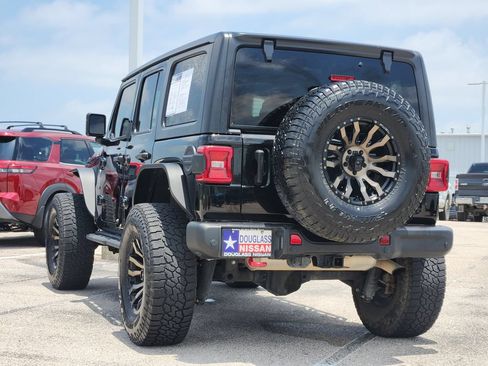 Used 2020 Jeep Wrangler Unlimited Rubicon w/ Quick Order Package 28Y Recon AWD/4WD image 3