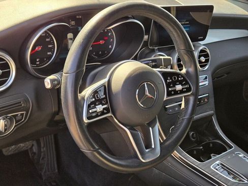 Used 2020 Mercedes-Benz GLC 300 w/ Premium Package image 19