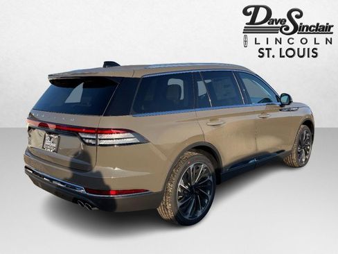 New 2026 Lincoln Aviator Reserve image 5