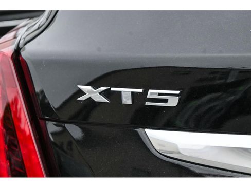 Used 2024 Cadillac XT5 Premium Luxury w/ Technology Package AWD/4WD image 10