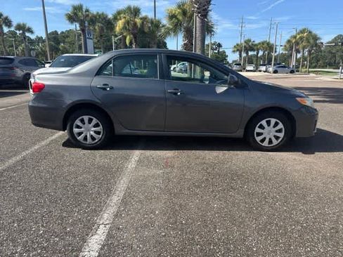 Used 2011 Toyota Corolla LE FWD image 22