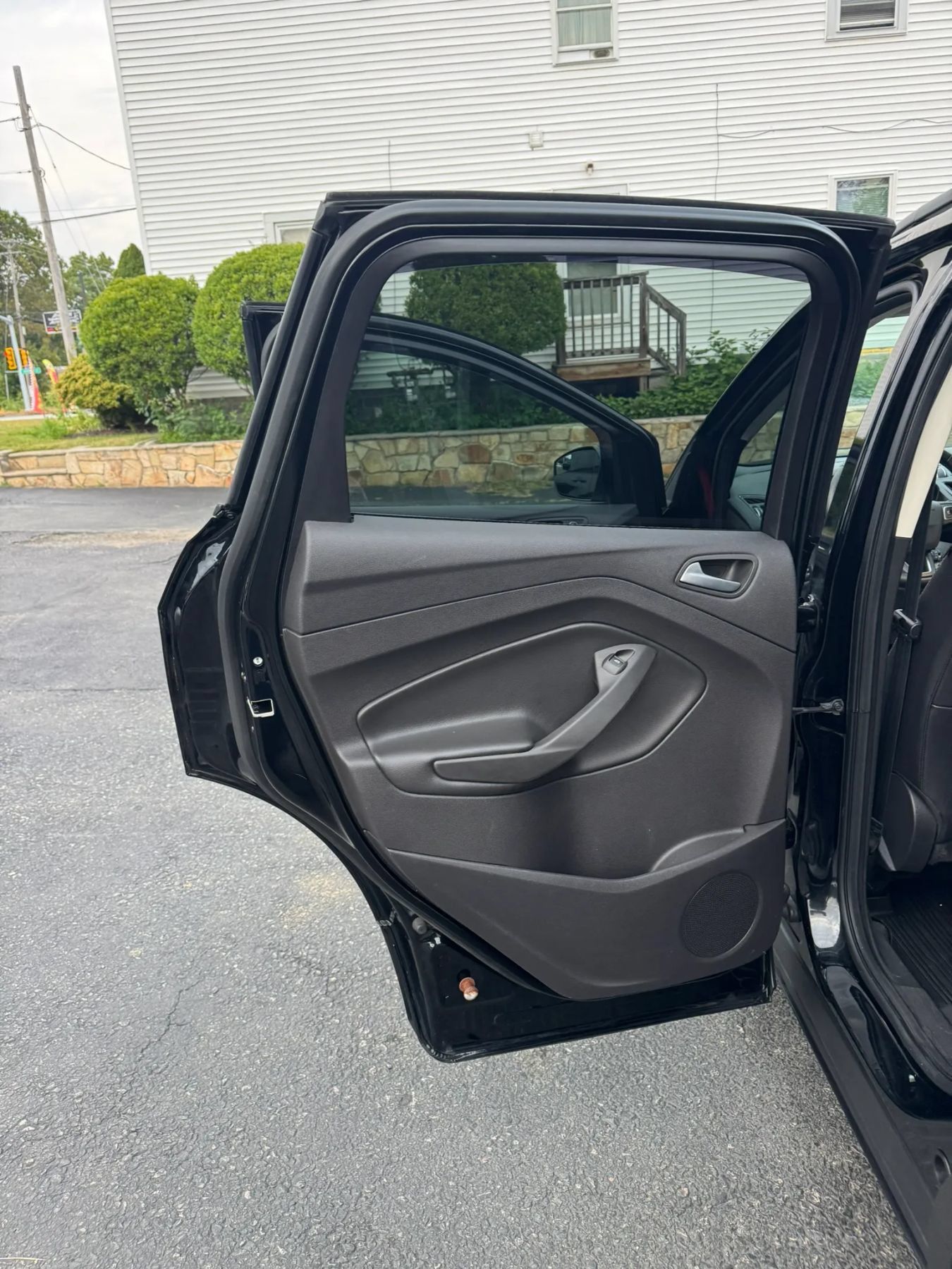 Used 2018 Ford Escape SEL AWD/4WD image 30