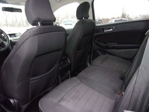 Used 2017 Ford Edge SE FWD image 7