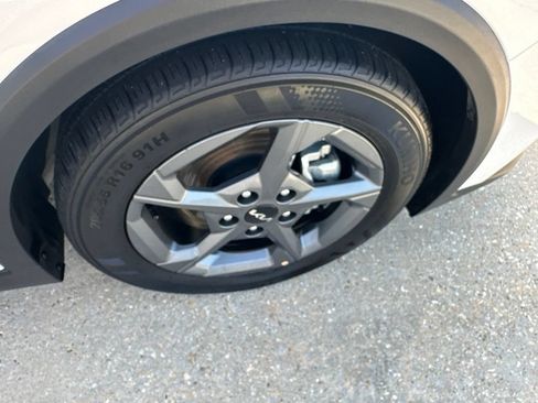 Used 2025 Kia K4 FWD image 38