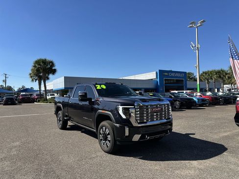 Used 2024 GMC Sierra 3500 Denali w/ Denali Reserve Package image 10