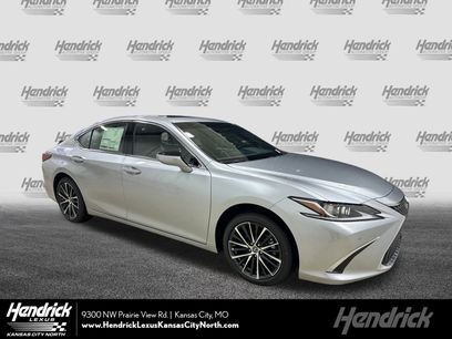New 2025 Lexus ES 350 w/ Premium Package