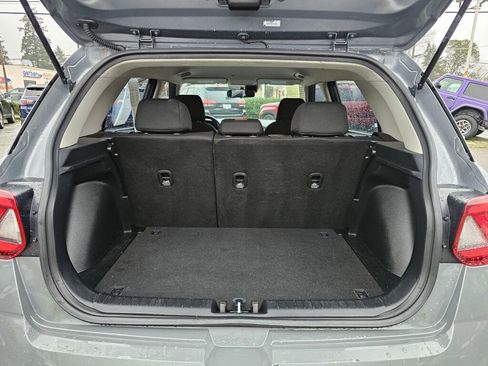 Used 2020 Hyundai Venue SE image 12