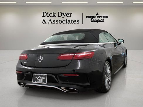 Used 2022 Mercedes-Benz E 450 Cabriolet image 2