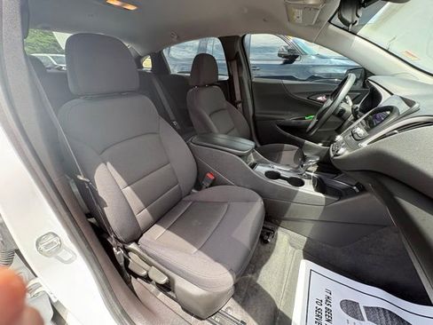 Used 2024 Chevrolet Malibu LT w/ Sport Edition FWD image 28