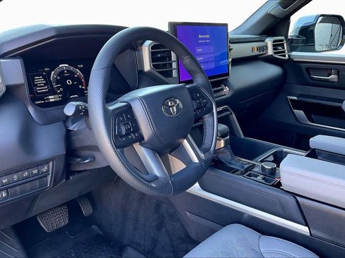 Used 2025 Toyota Tundra Limited image 17