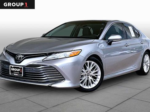 Used 2018 Toyota Camry XLE w/ Driver Assist Package FWD image 1