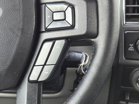 Used 2019 Ford F150 XLT w/ Equipment Group 302A Luxury AWD/4WD image 26