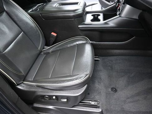 Used 2021 Chevrolet Tahoe Premier w/ Premium Package image 28